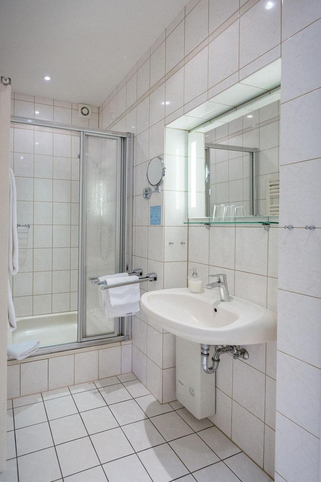 Weinhotel Offenstein Erben Eltville am Rhein Екстериор снимка