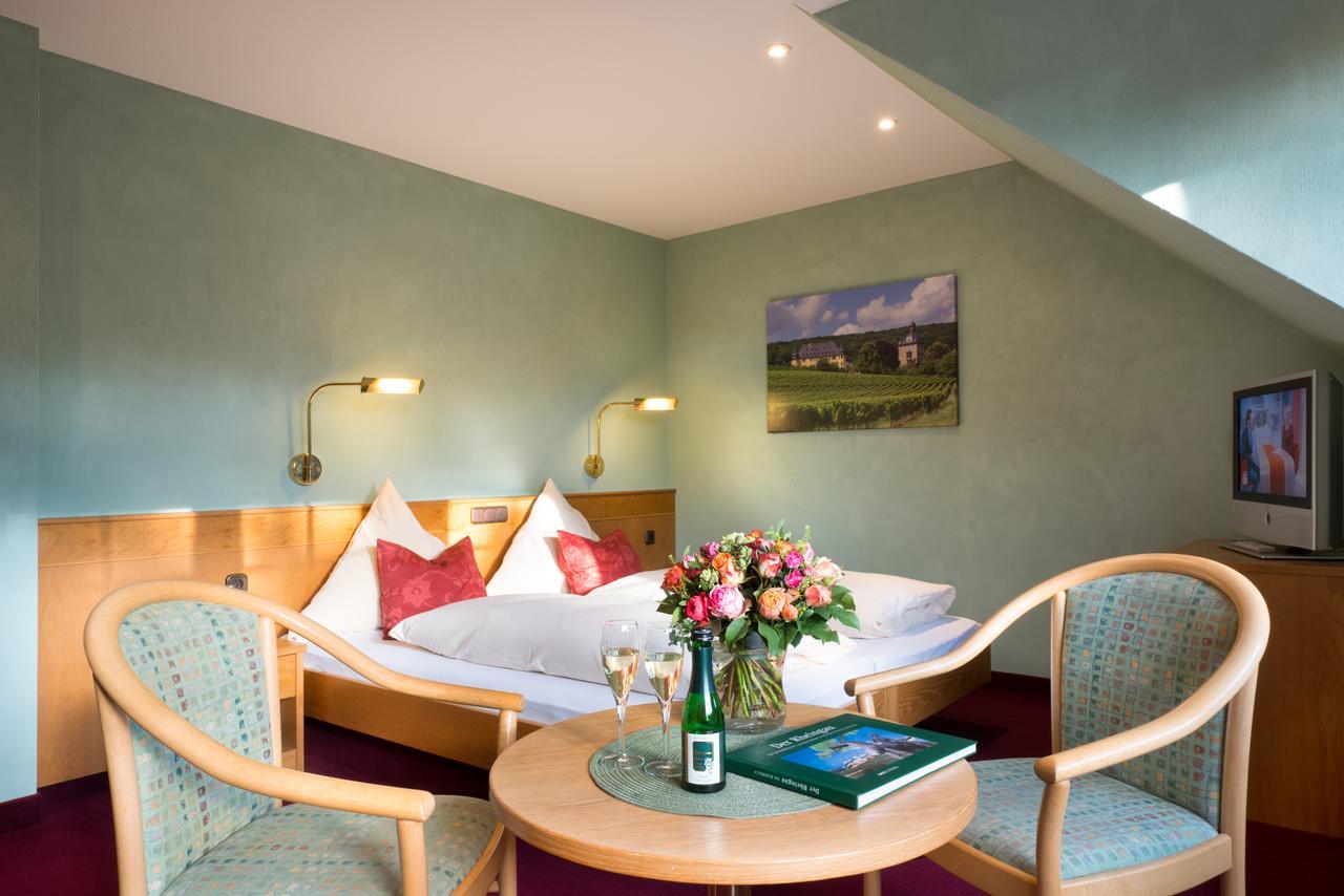 Weinhotel Offenstein Erben Eltville am Rhein Екстериор снимка