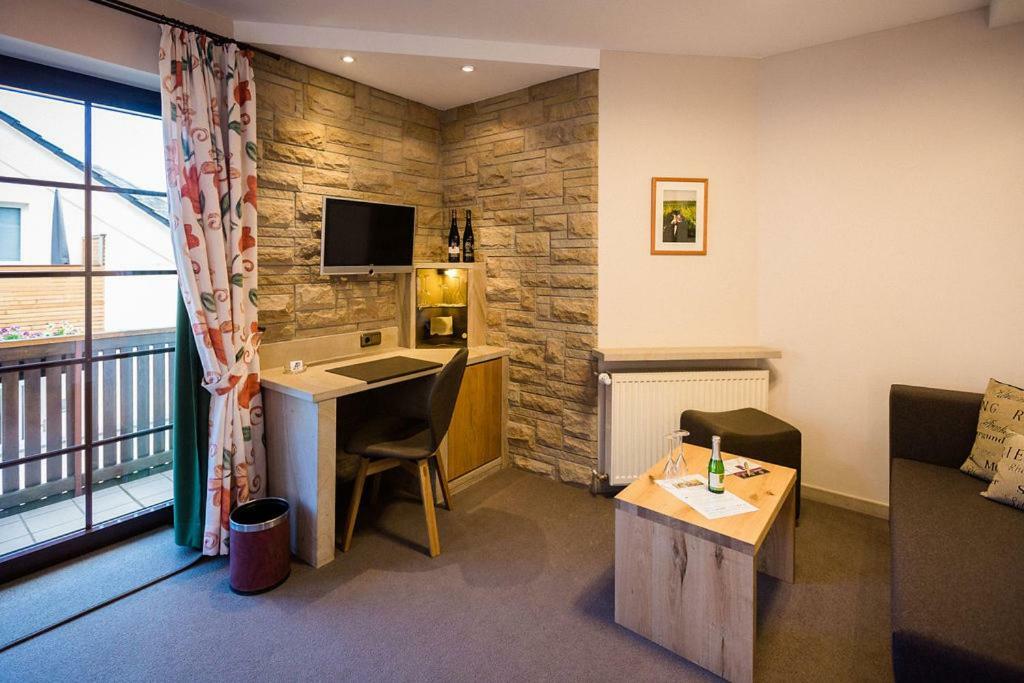 Weinhotel Offenstein Erben Eltville am Rhein Екстериор снимка