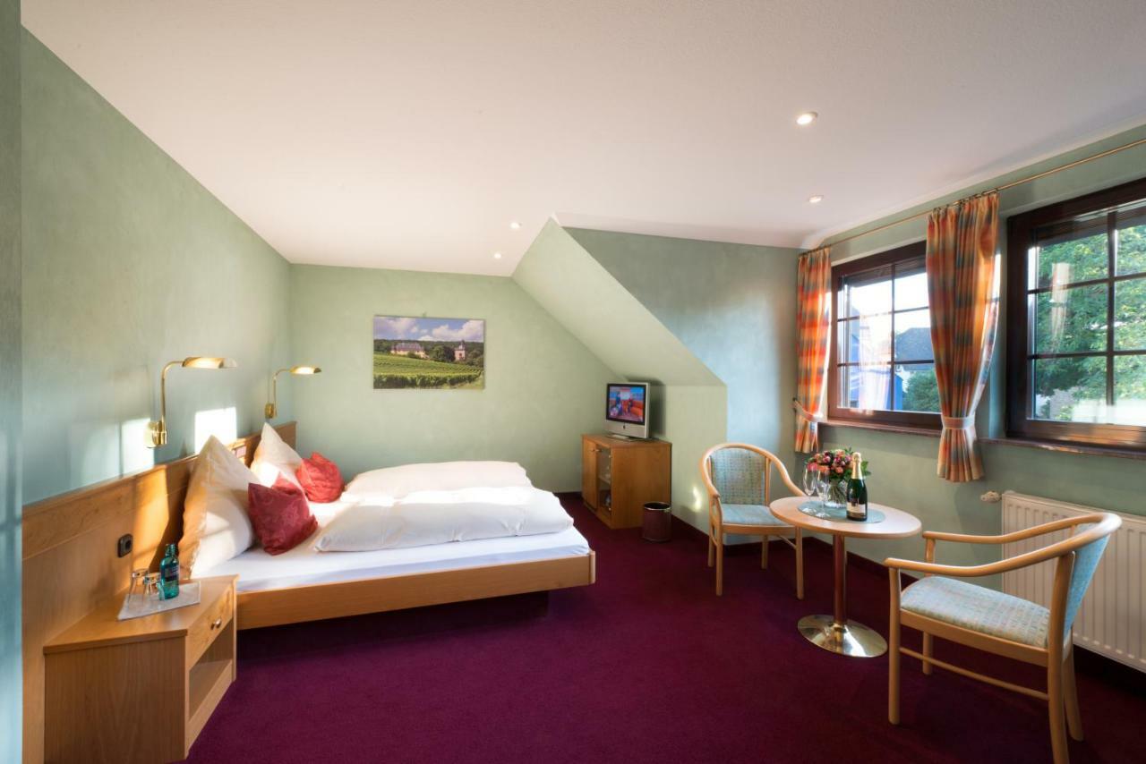 Weinhotel Offenstein Erben Eltville am Rhein Екстериор снимка